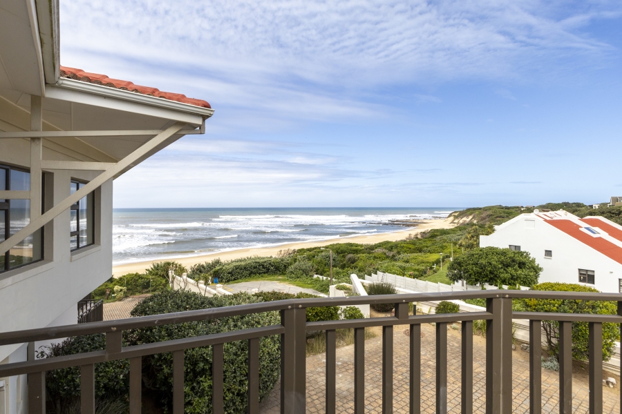 4 Bedroom Property for Sale in West Beach Eastern Cape